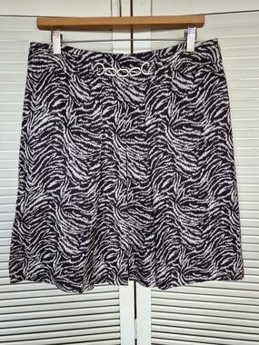 Ann Taylor Brown And Cream Zebra Skirt with Chain Detail Size 8
